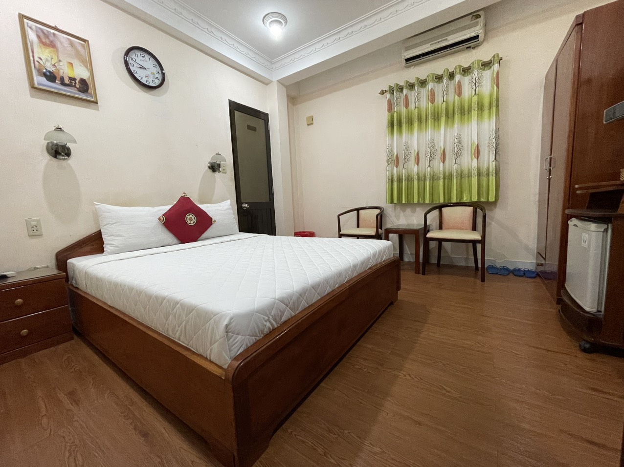 Phòng đơn 1-2 người 403